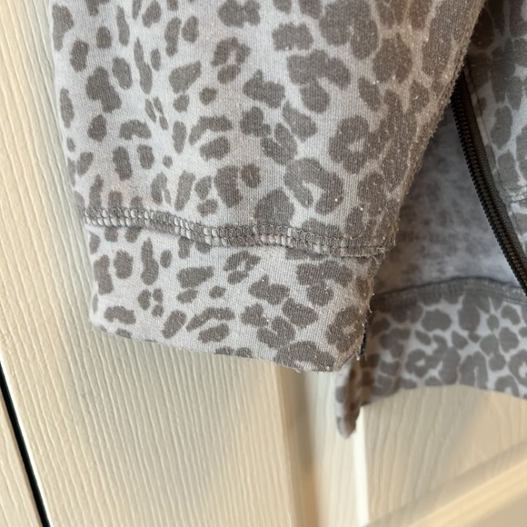 Stella and Dot Zip Pullover - Picture 3 of 5